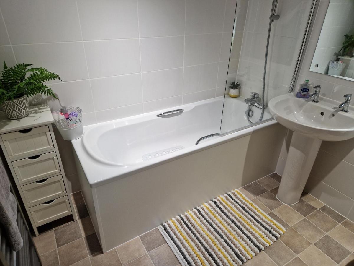 Pineshadow Lodge-Dog Friendly Kenwick Park Louth لاوث المظهر الخارجي الصورة