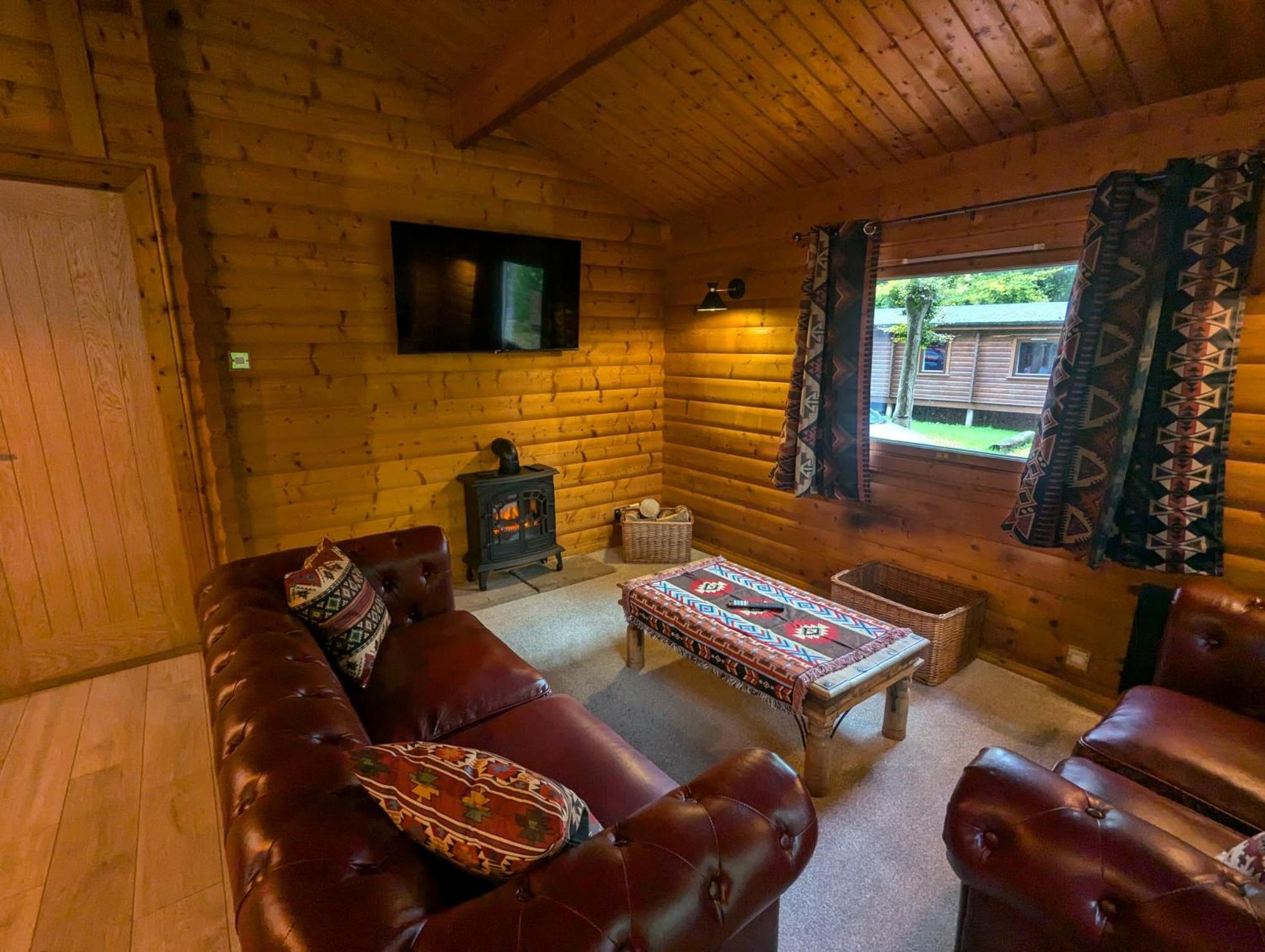 Pineshadow Lodge-Dog Friendly Kenwick Park Louth لاوث المظهر الخارجي الصورة