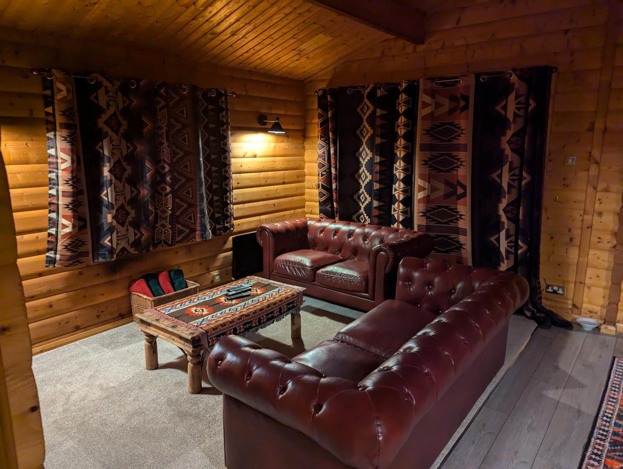 Pineshadow Lodge-Dog Friendly Kenwick Park Louth لاوث المظهر الخارجي الصورة